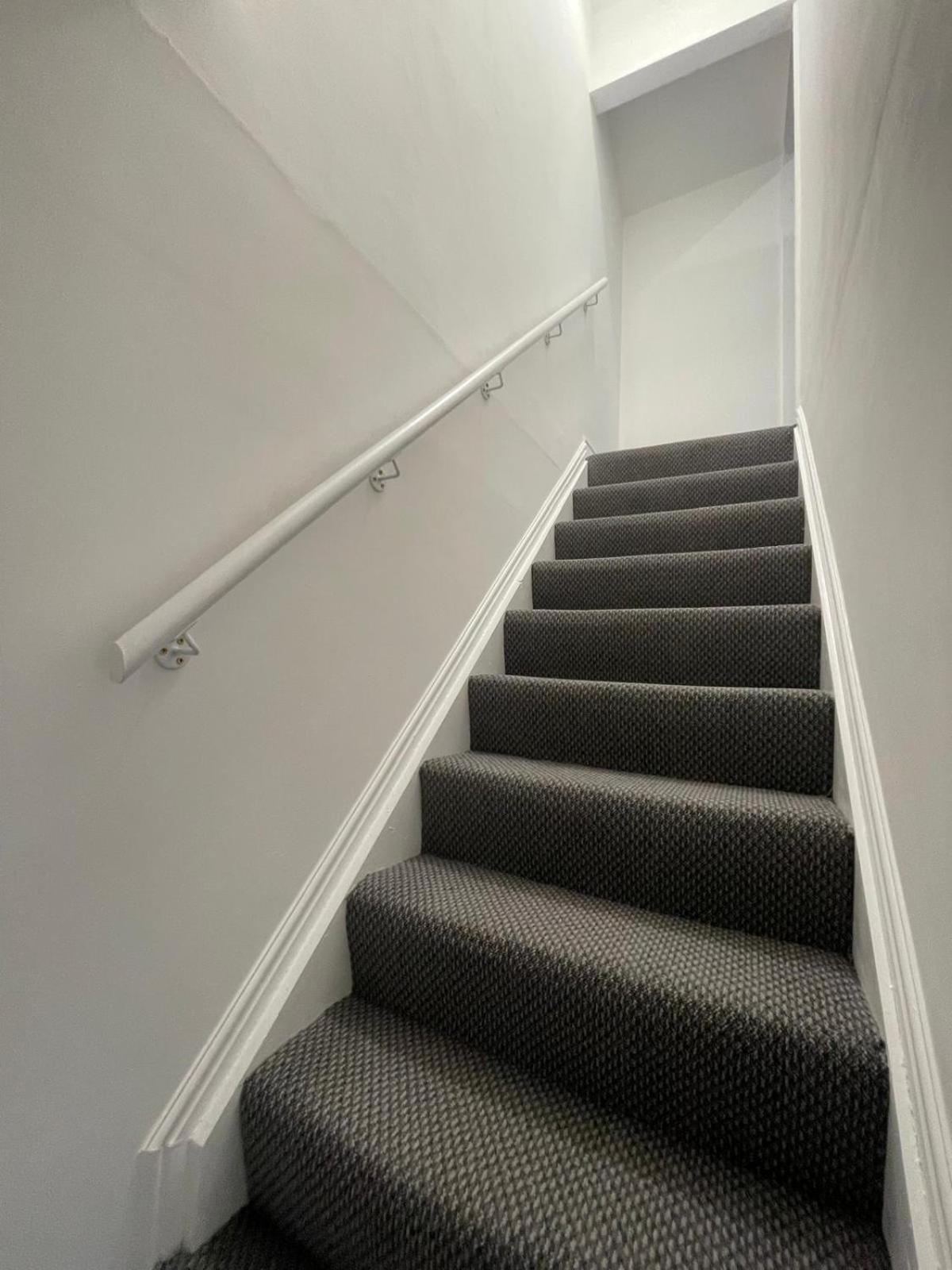 Spacious 2 Bedroom Apartment Liverpool Exteriér fotografie