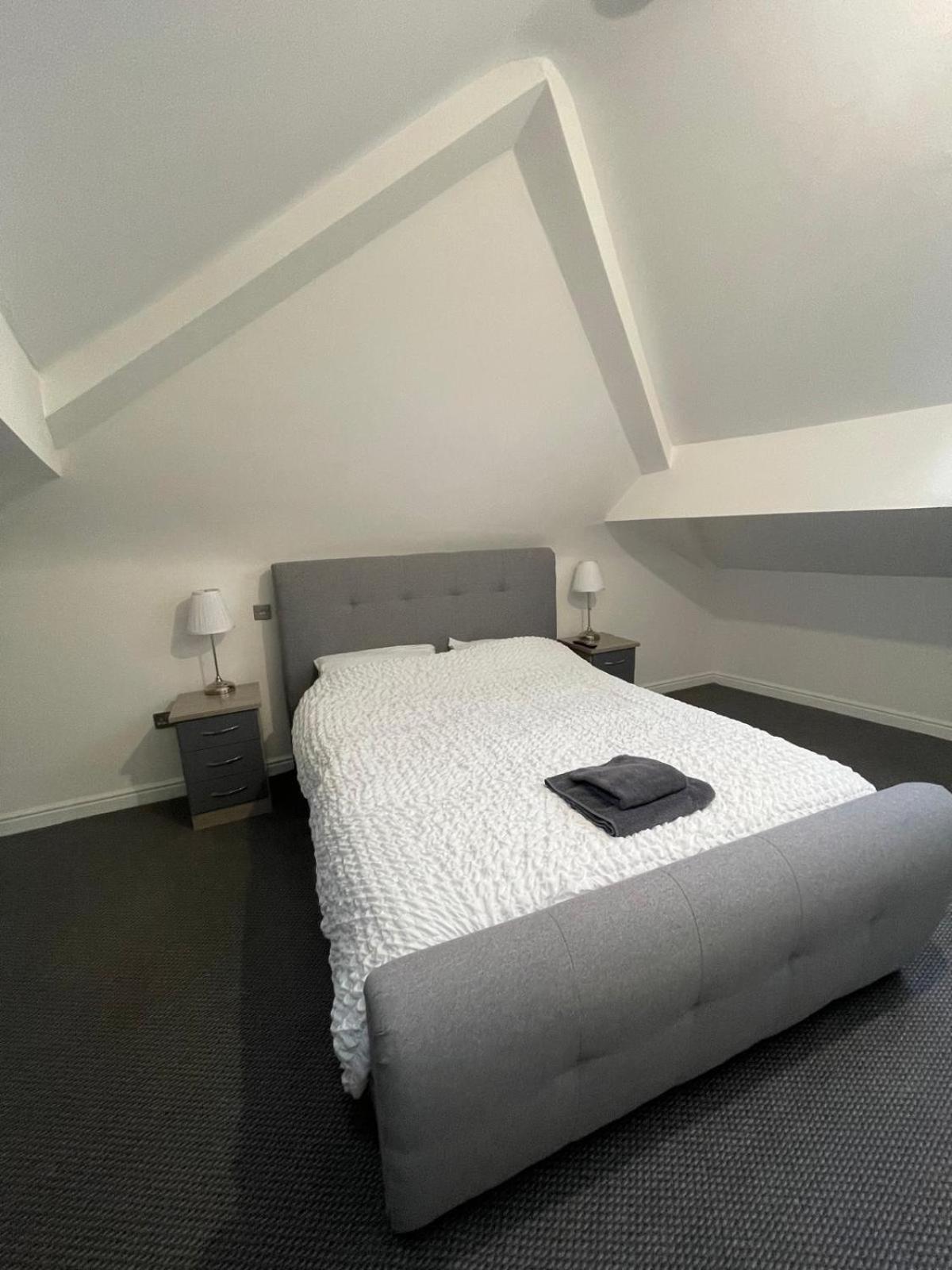 Spacious 2 Bedroom Apartment Liverpool Exteriér fotografie
