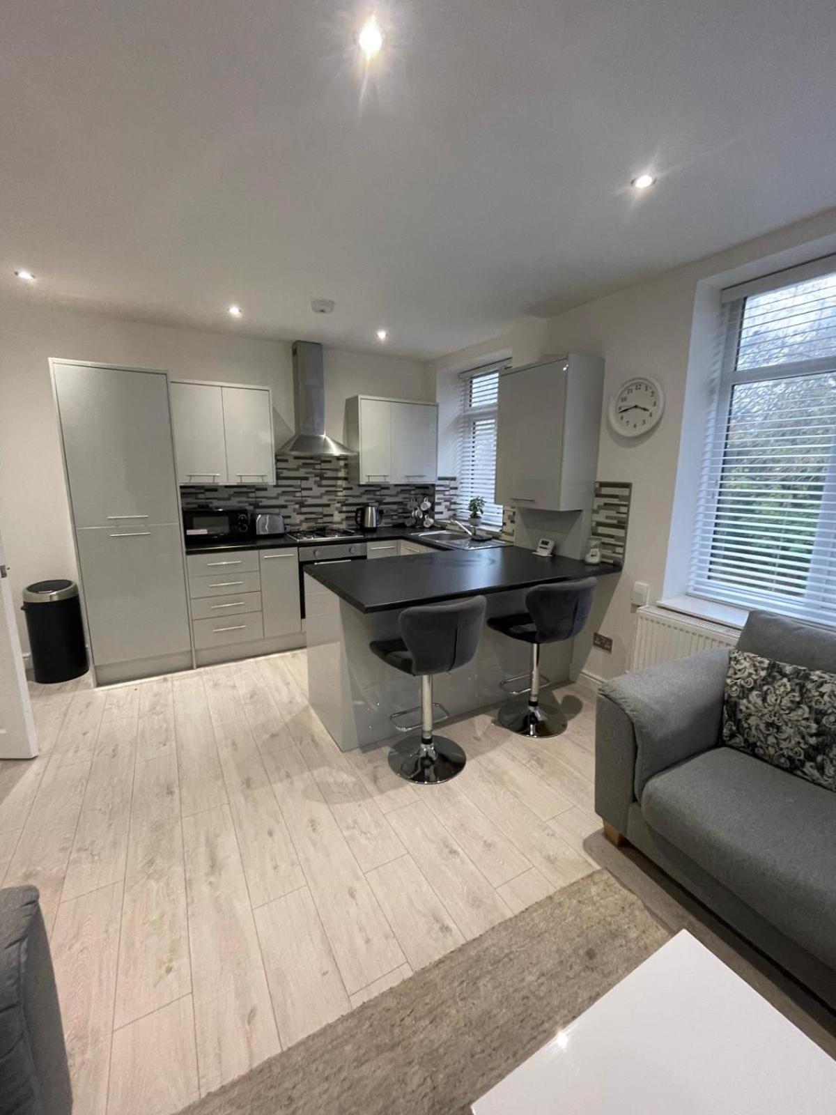 Spacious 2 Bedroom Apartment Liverpool Exteriér fotografie
